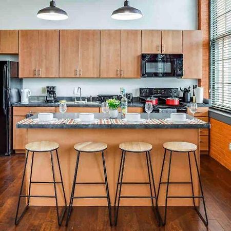 Ny Style Centric Loft With King Bed By Park Av. Apartment Rochester Bagian luar foto